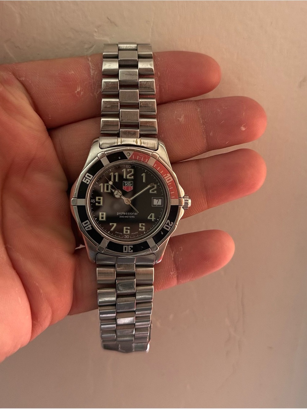 vintage TAG Heuer 2000 Series Professional quartz watch